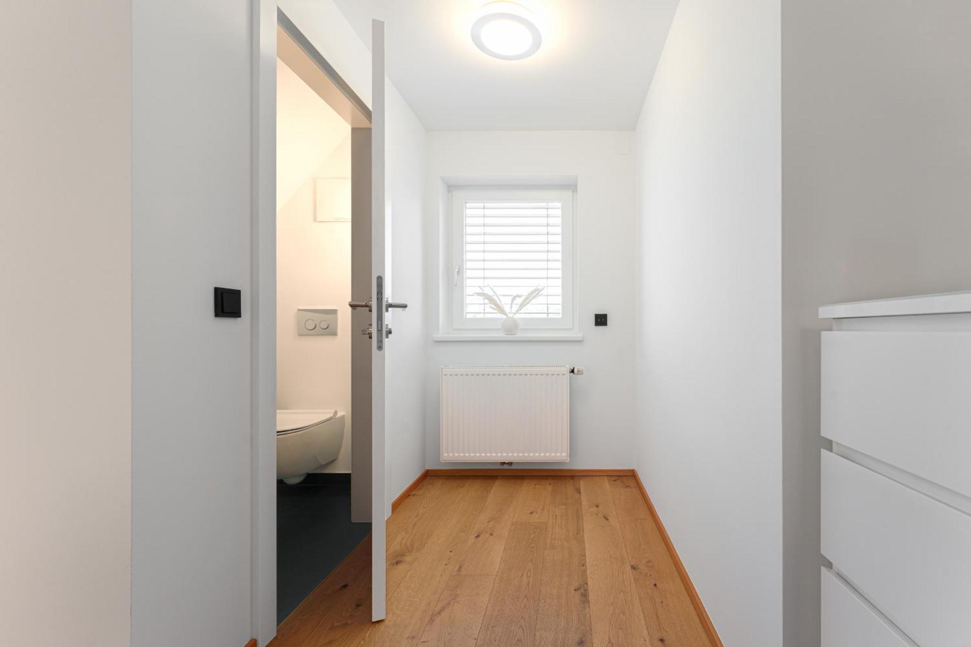 Platschberg Urban Hideaway - Stilvolles Ferienhaus Mit Pool An Der Weinstrasse Berghausen Pokoj fotografie